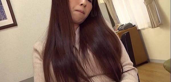  Japanese housewife, Yui Misaki is cumming, uncensored